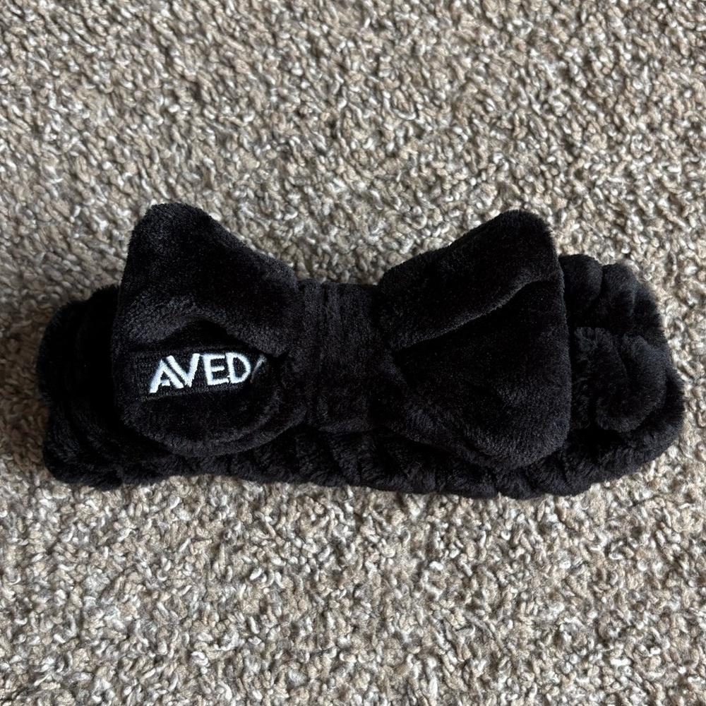 AVEDA Plush Black Headband
